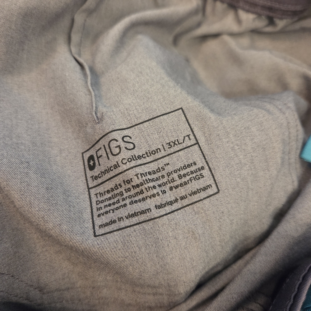 FIGS Scrub Set - Size XXL / 3XL - Picture 5 of 5